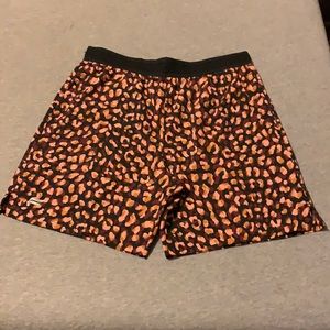 *Never worn* 7in inseam